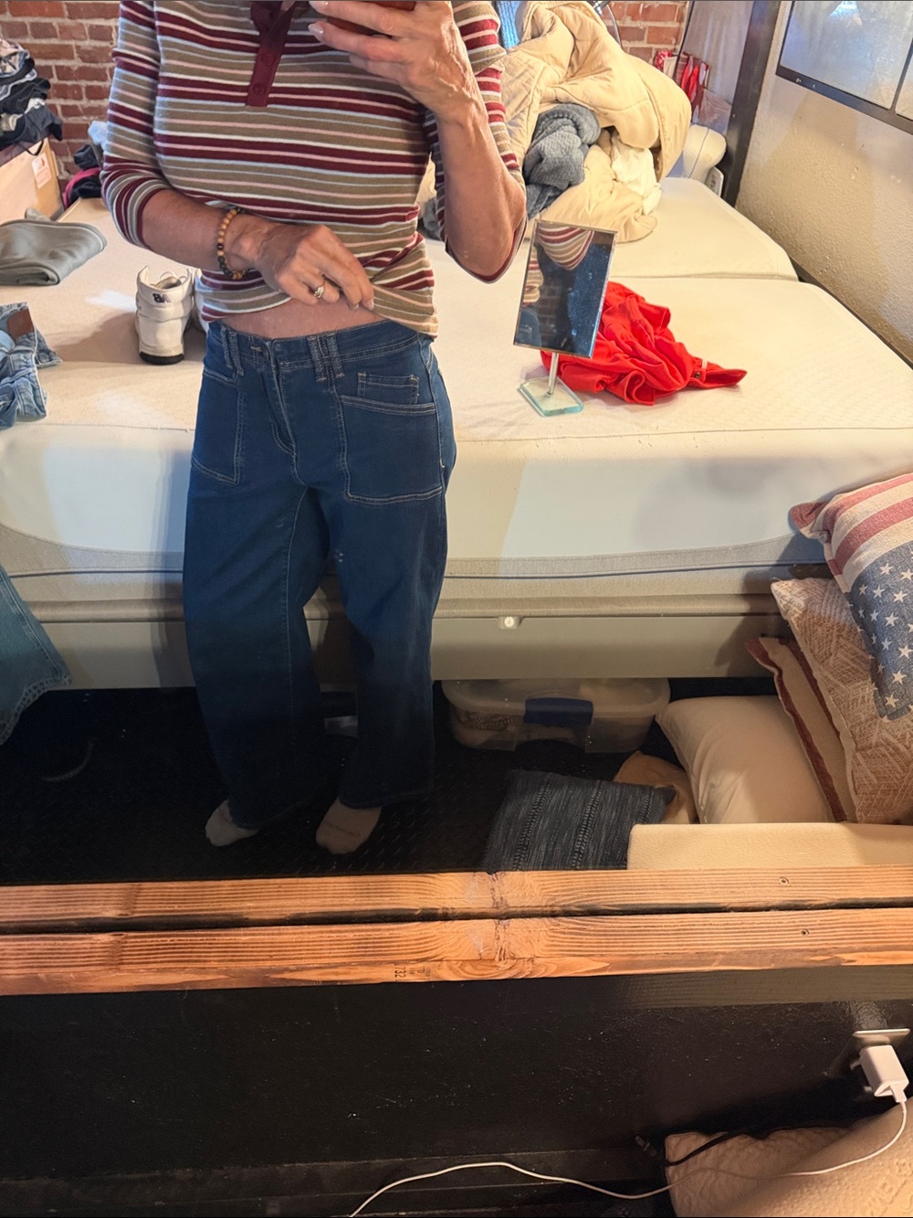 9th & Main Jeans in Dark Blue